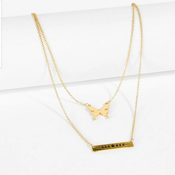 ♡Kylie♡ Butterfly Gold Necklace - Picture 2 of 4